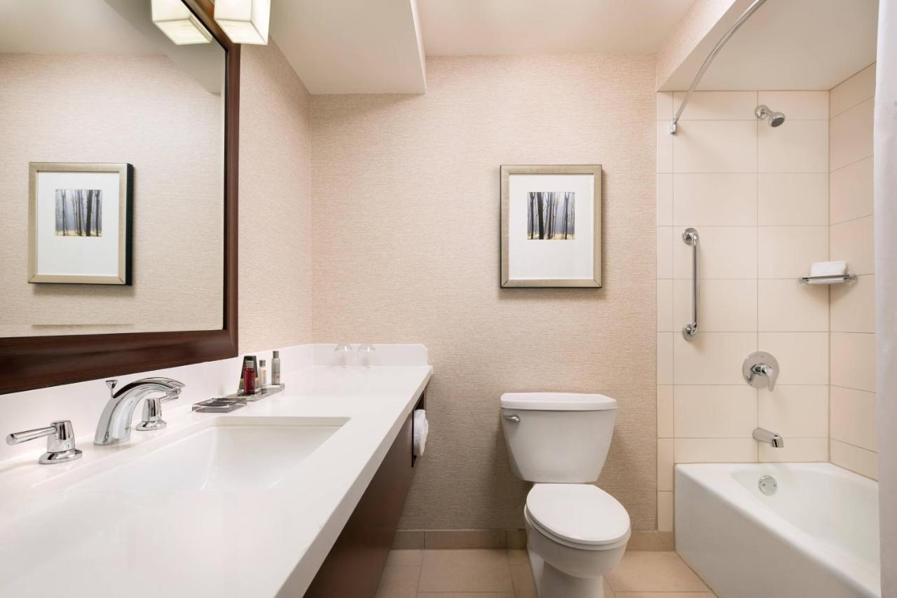 Chicago Marriott Naperville Esterno foto